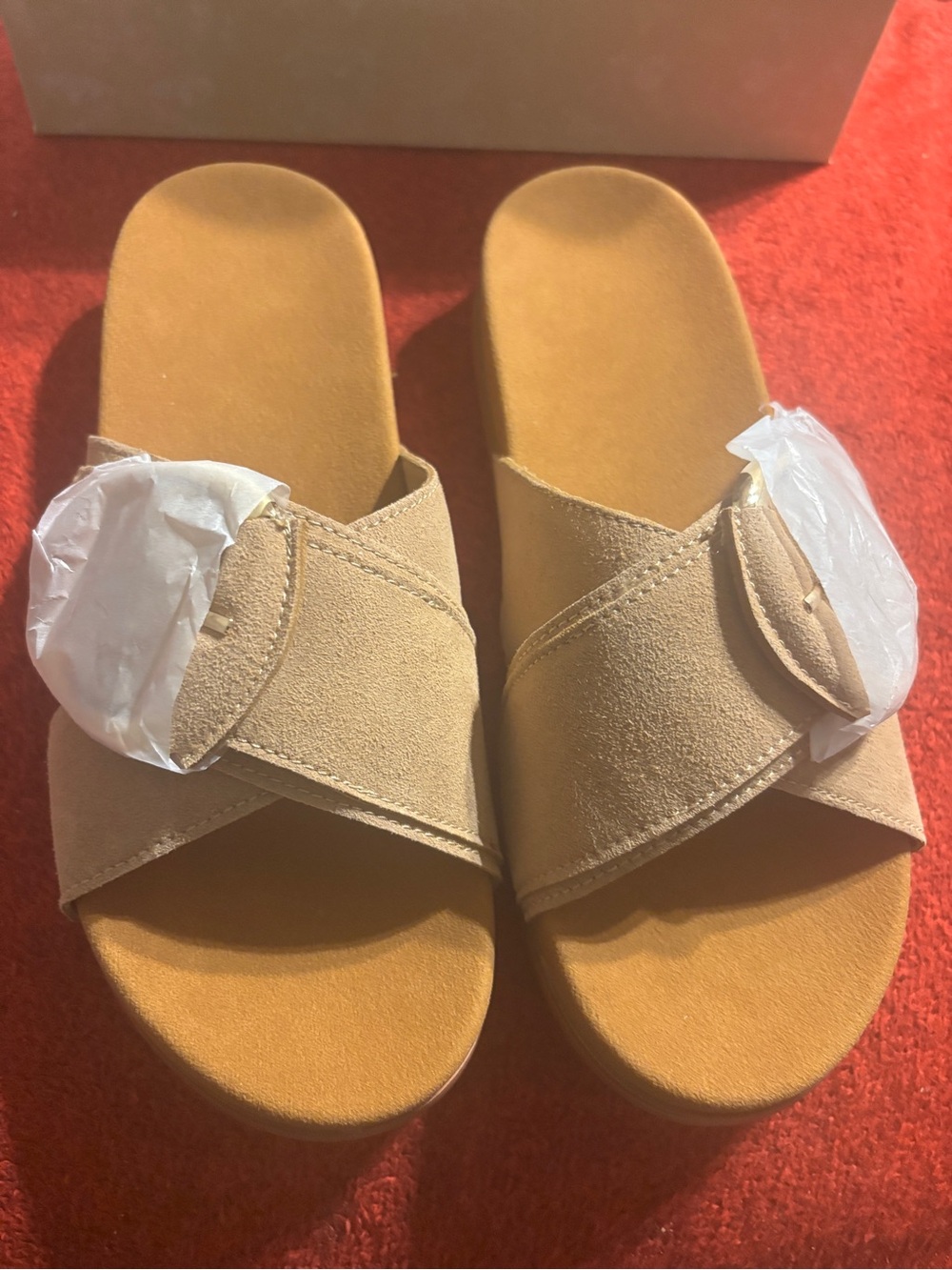 Amazon Women’s Tan Suede Slide Sandals Size 7.5 New